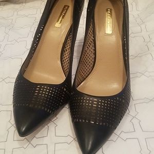 BCBG Black Pumps
